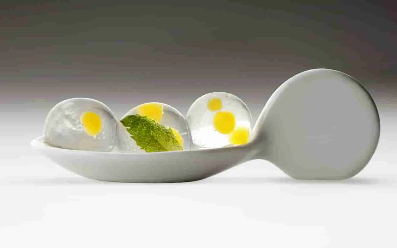 El auge de la gastronomía molecular y su impacto en la experiencia culinaria.