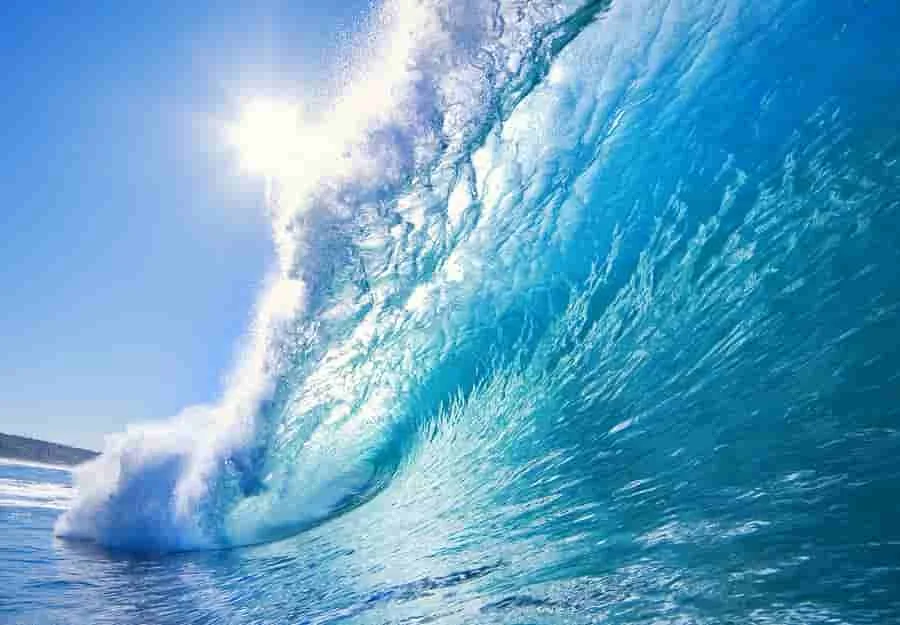 La revolución de la energía oceánica y su potencial en la generación de energía renovable.