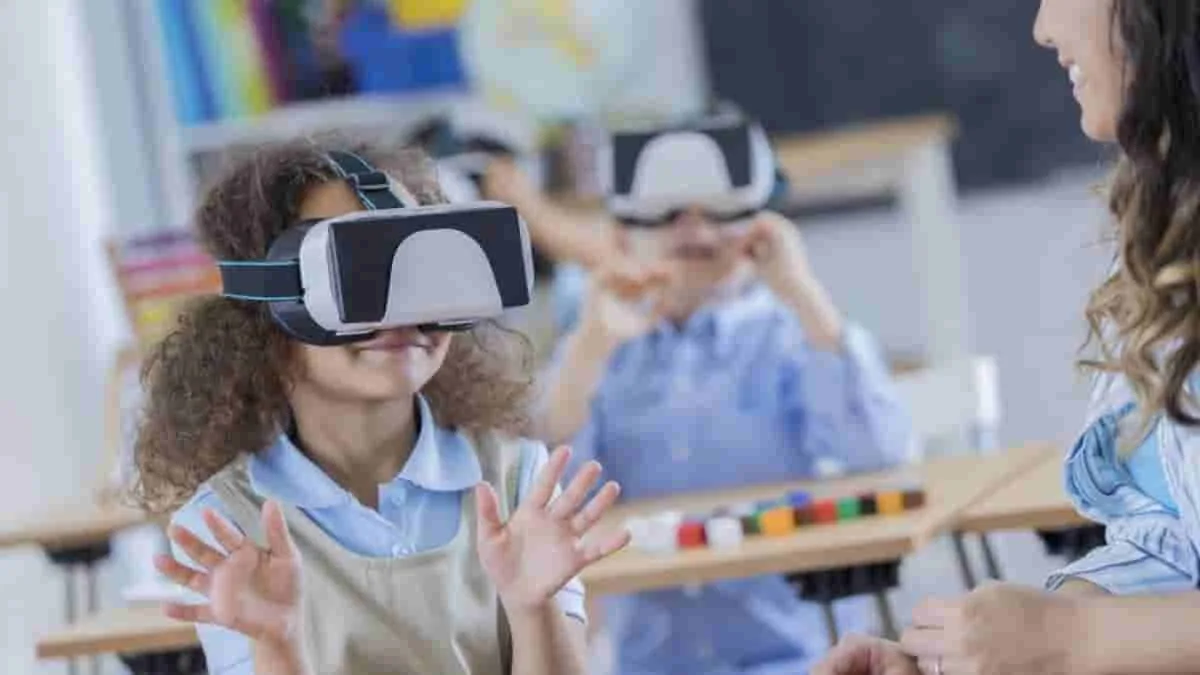 La revolución de la realidad virtual en la educación y el entrenamiento.
